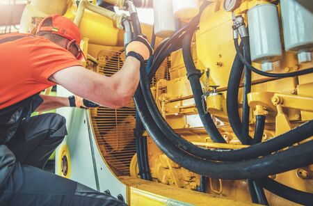 How Often Should Hydraulic Hoses Be Replaced?